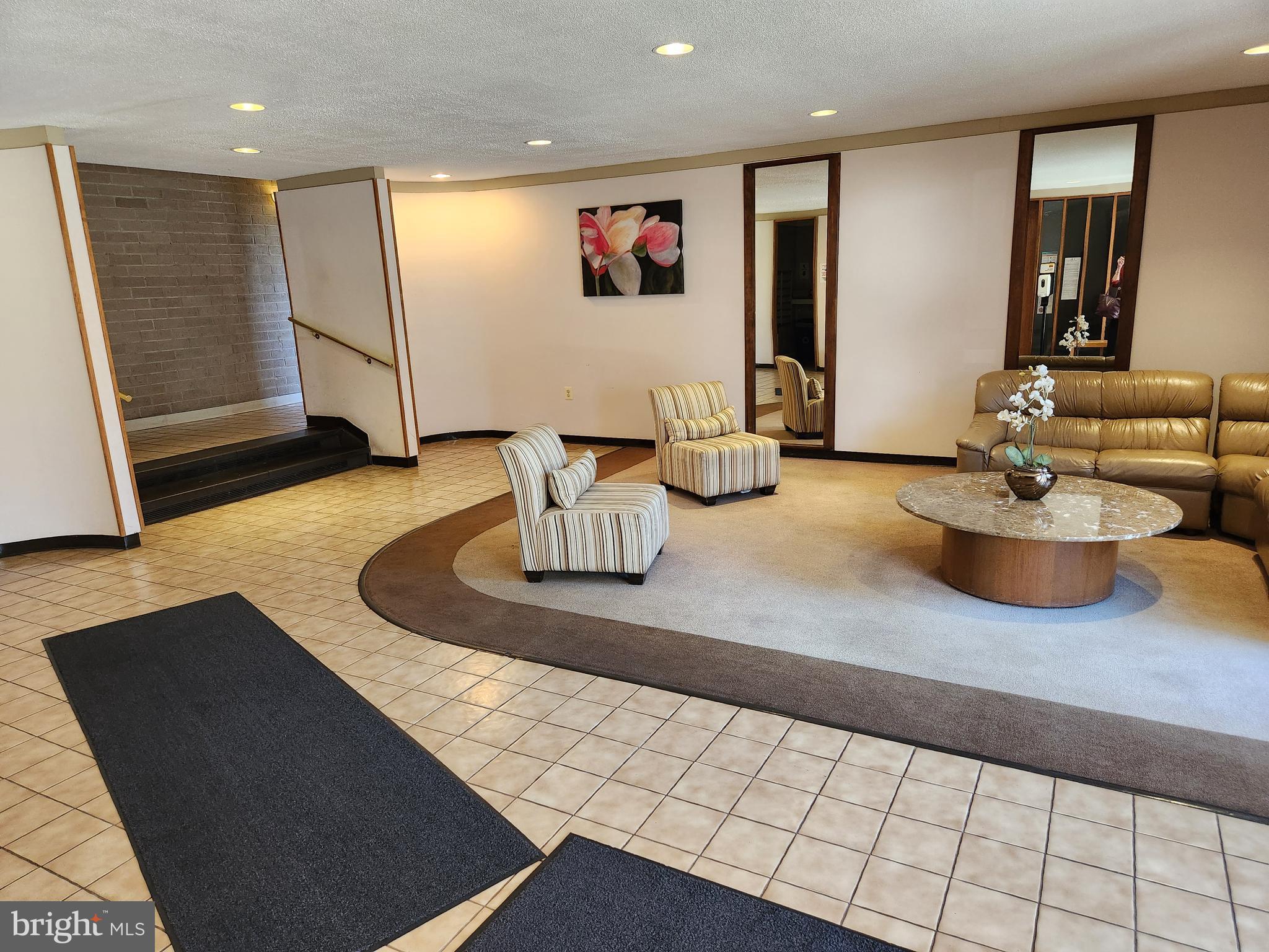 9900 Georgia Avenue, Unit 27218 Silver Spring, MD 20902 - Photo 8 of 30 Lobby