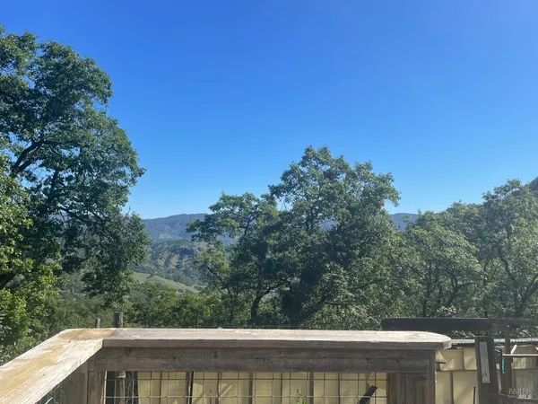 $300,000 | 8800 Feliz Creek Drive, Ukiah, CA 95482