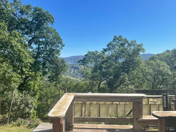 $300,000 | 8800 Feliz Creek Drive, Ukiah, CA 95482