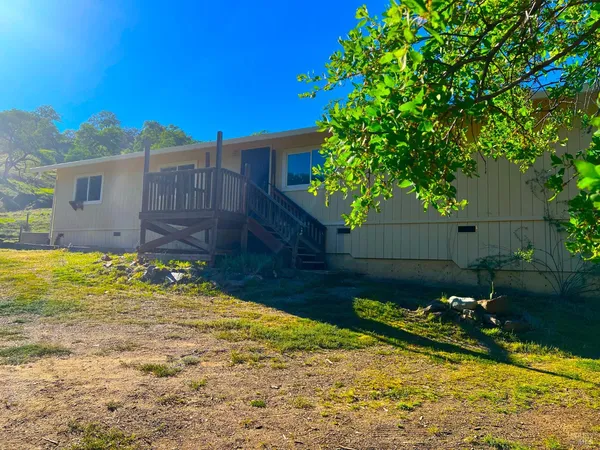 $300,000 | 8800 Feliz Creek Drive, Ukiah, CA 95482