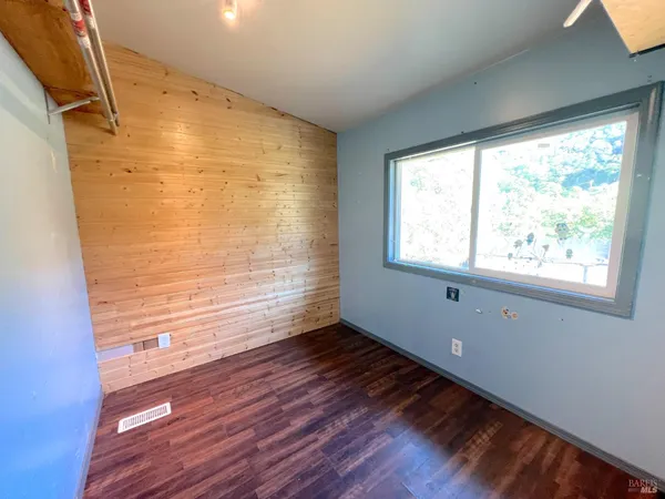 $300,000 | 8800 Feliz Creek Drive, Ukiah, CA 95482