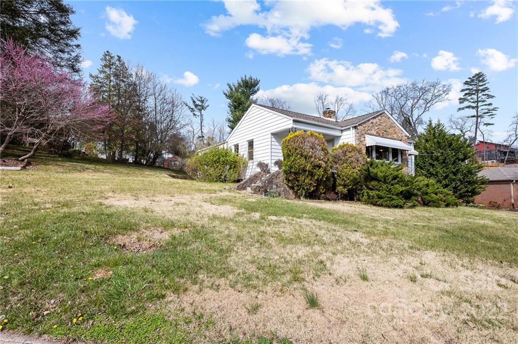 131 Wendover Road Asheville, NC 28806 - Photo 28 of 28 Gallery Image 28