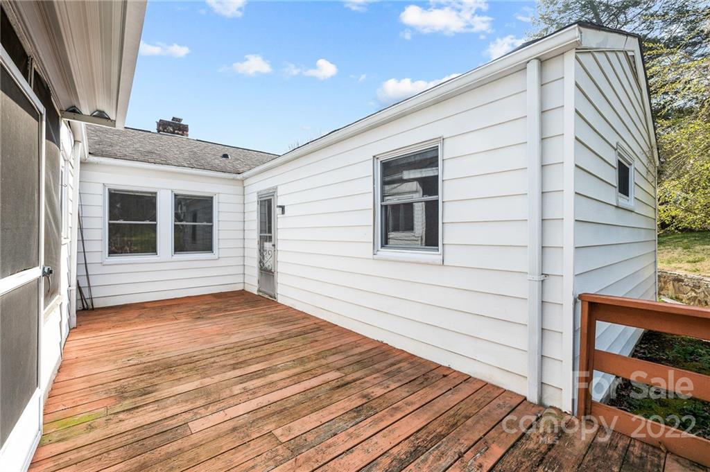 131 Wendover Road Asheville, NC 28806 - Photo 4 of 28 Gallery Image 4