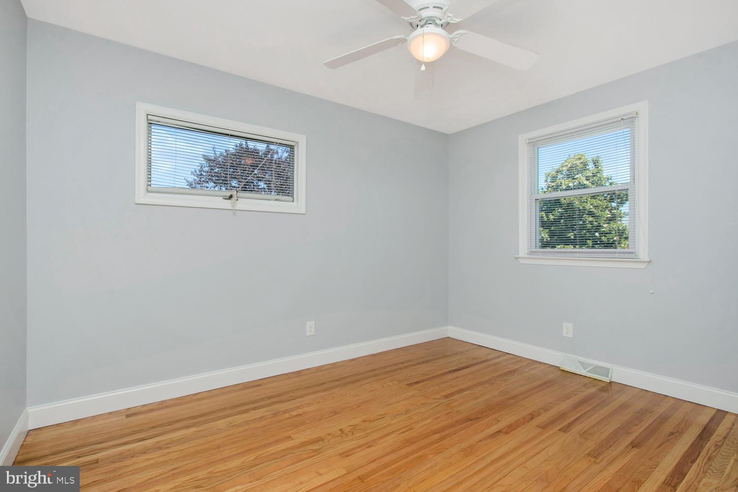 505 Blackstone Road Newark, DE 19713 - Photo 12 of 21 BD 2 - hrdwd floors & lighted ceiling fan