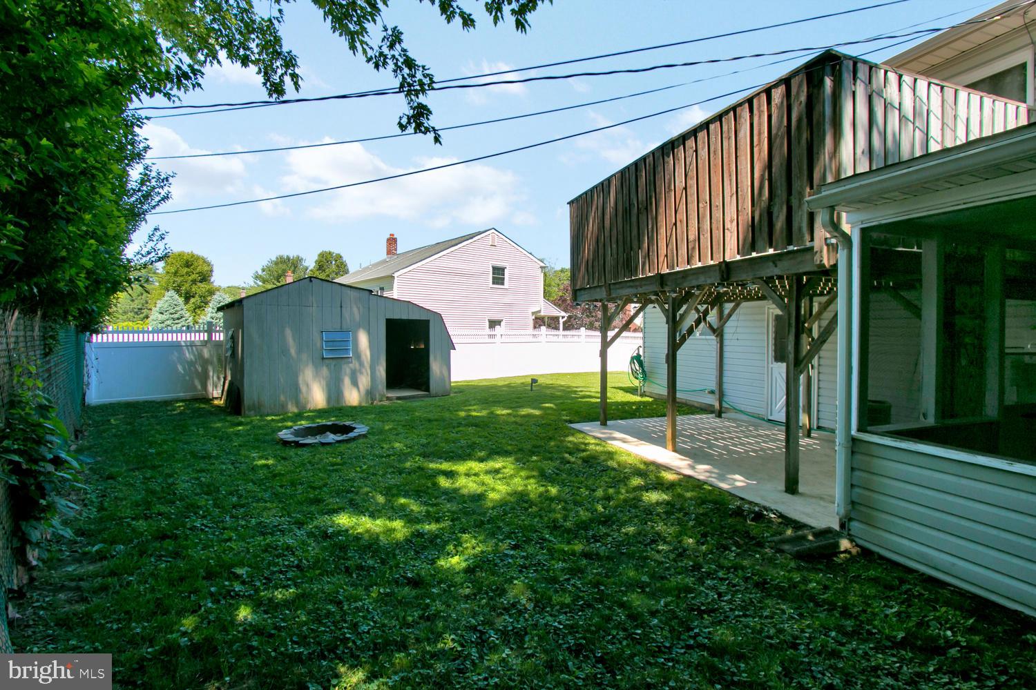 505 Blackstone Road Newark, DE 19713 - Photo 19 of 21 Plenty of level rear yard with fencing