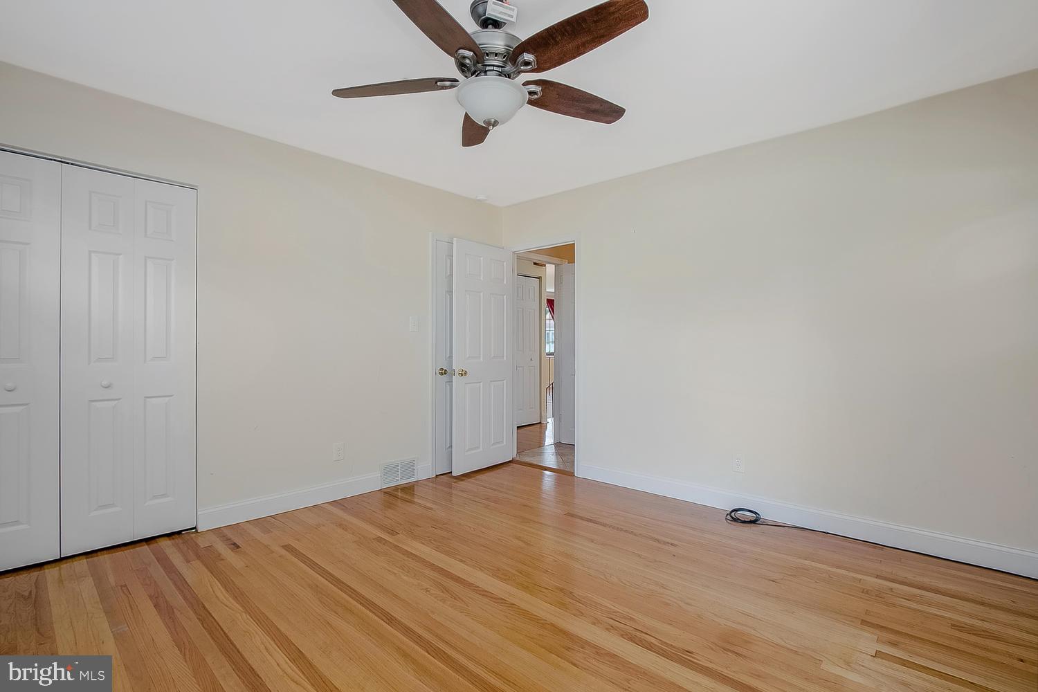 505 Blackstone Road Newark, DE 19713 - Photo 10 of 21 MB - Double closet & lighted ceiling fan