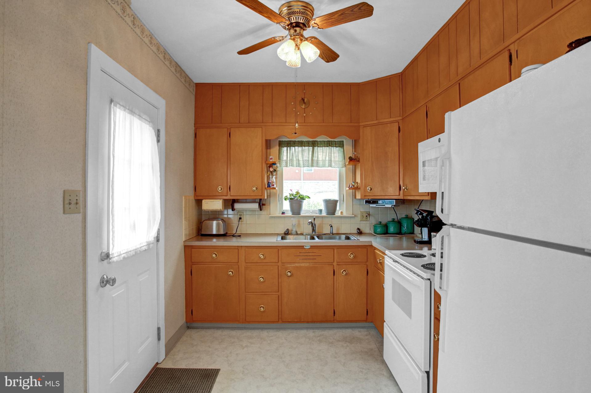 1349 Fern Avenue Reading, PA 19607 - Photo 15 of 22 Gallery Image 15