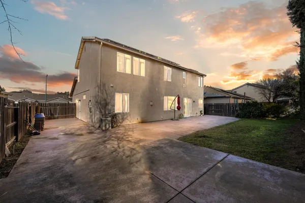 $455,000 | 1558 Clear Water Court, Linda, CA 95901