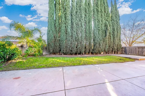 $455,000 | 1558 Clear Water Court, Linda, CA 95901