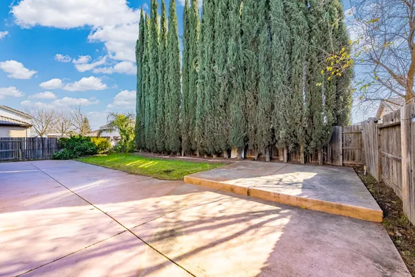 $455,000 | 1558 Clear Water Court, Linda, CA 95901