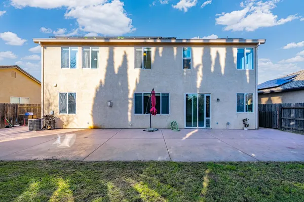 $455,000 | 1558 Clear Water Court, Linda, CA 95901