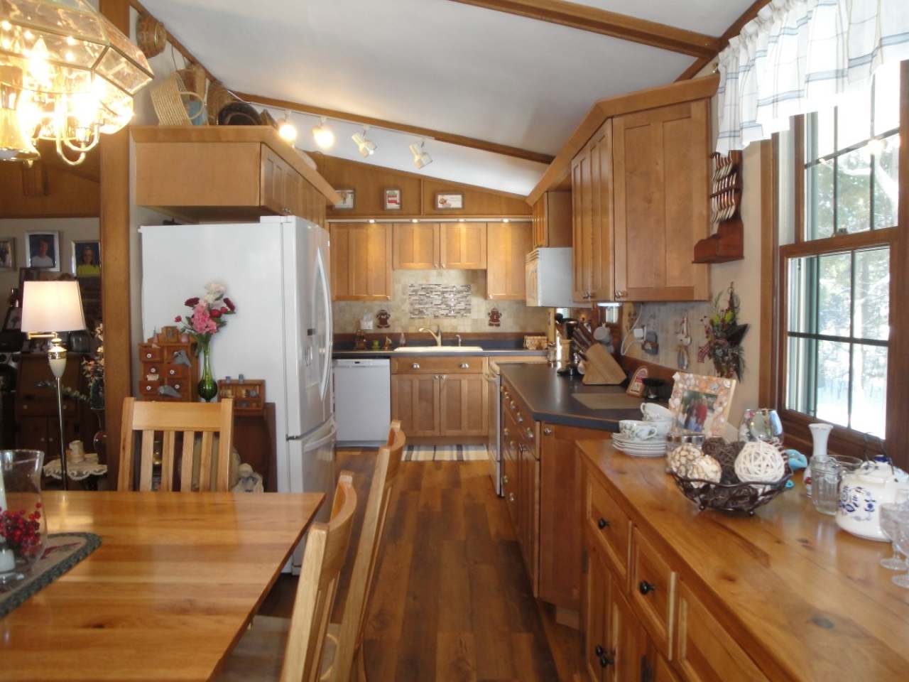353 Hillside Road Rhinelander, WI 54501 - Photo 23 of 32 Gallery Image 23
