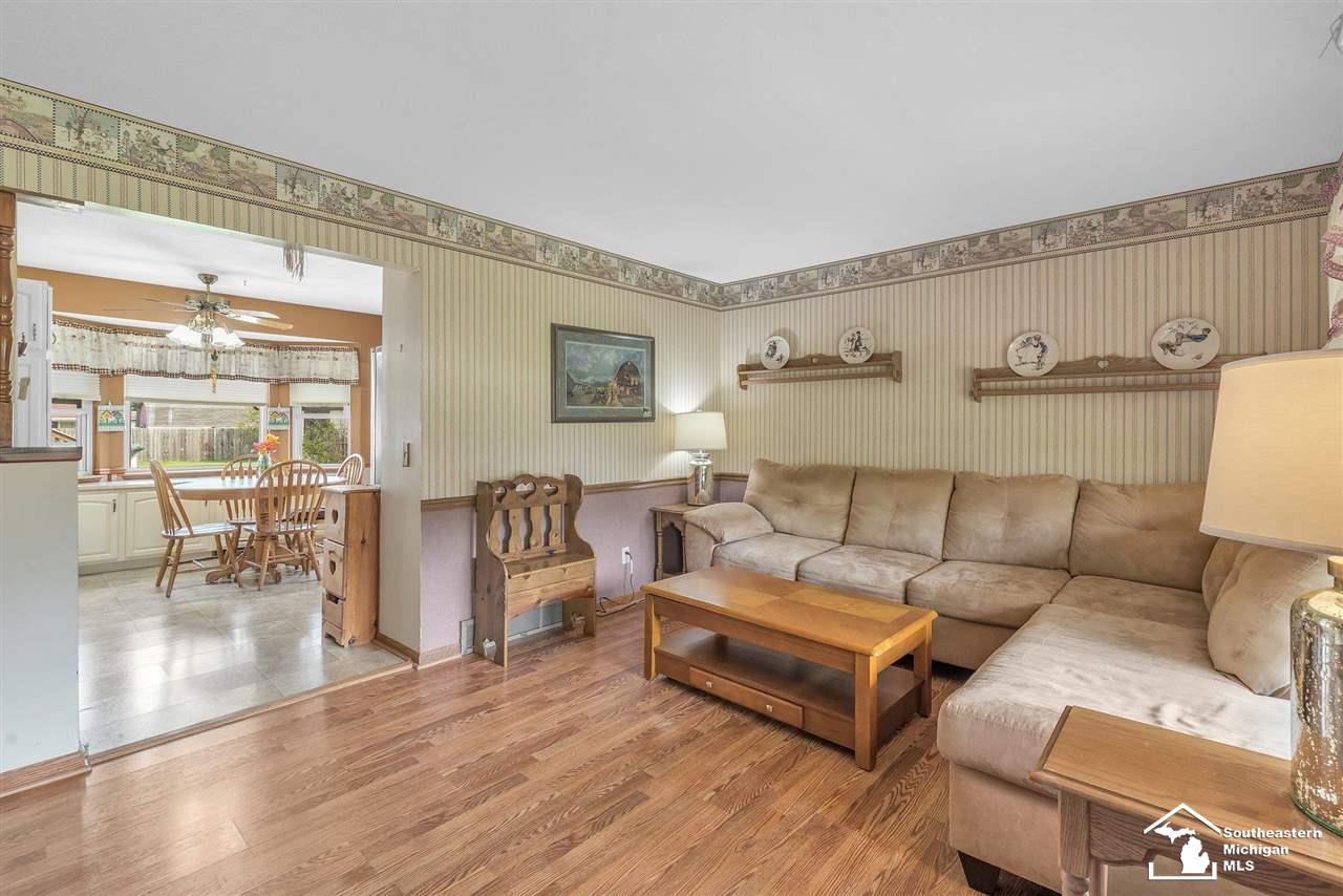 4124 Packard Road Temperance, MI 48182 - Photo 5 of 20