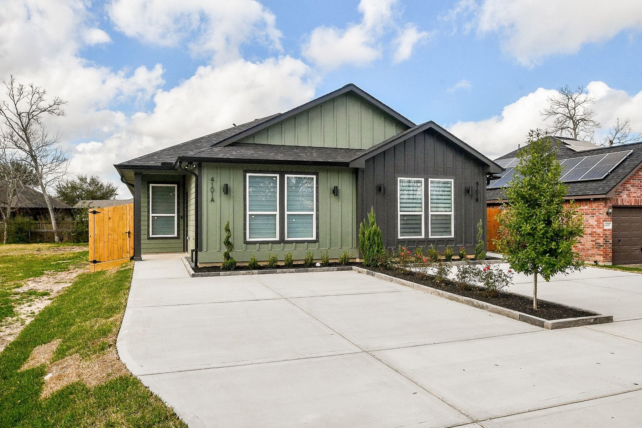 4101 Victoria, Unit A Dickinson, TX 77539 - Photo 2 of 29