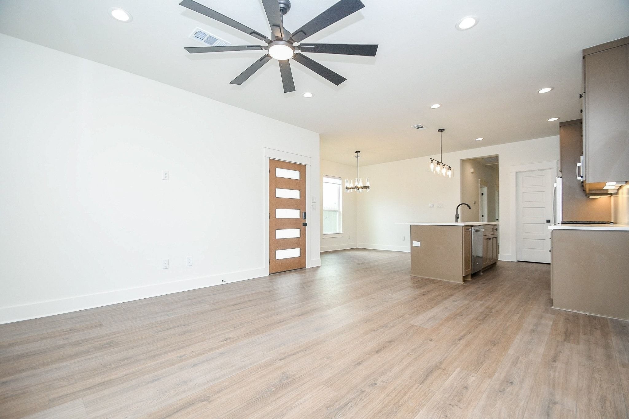 4101 Victoria, Unit A Dickinson, TX 77539 - Photo 6 of 29