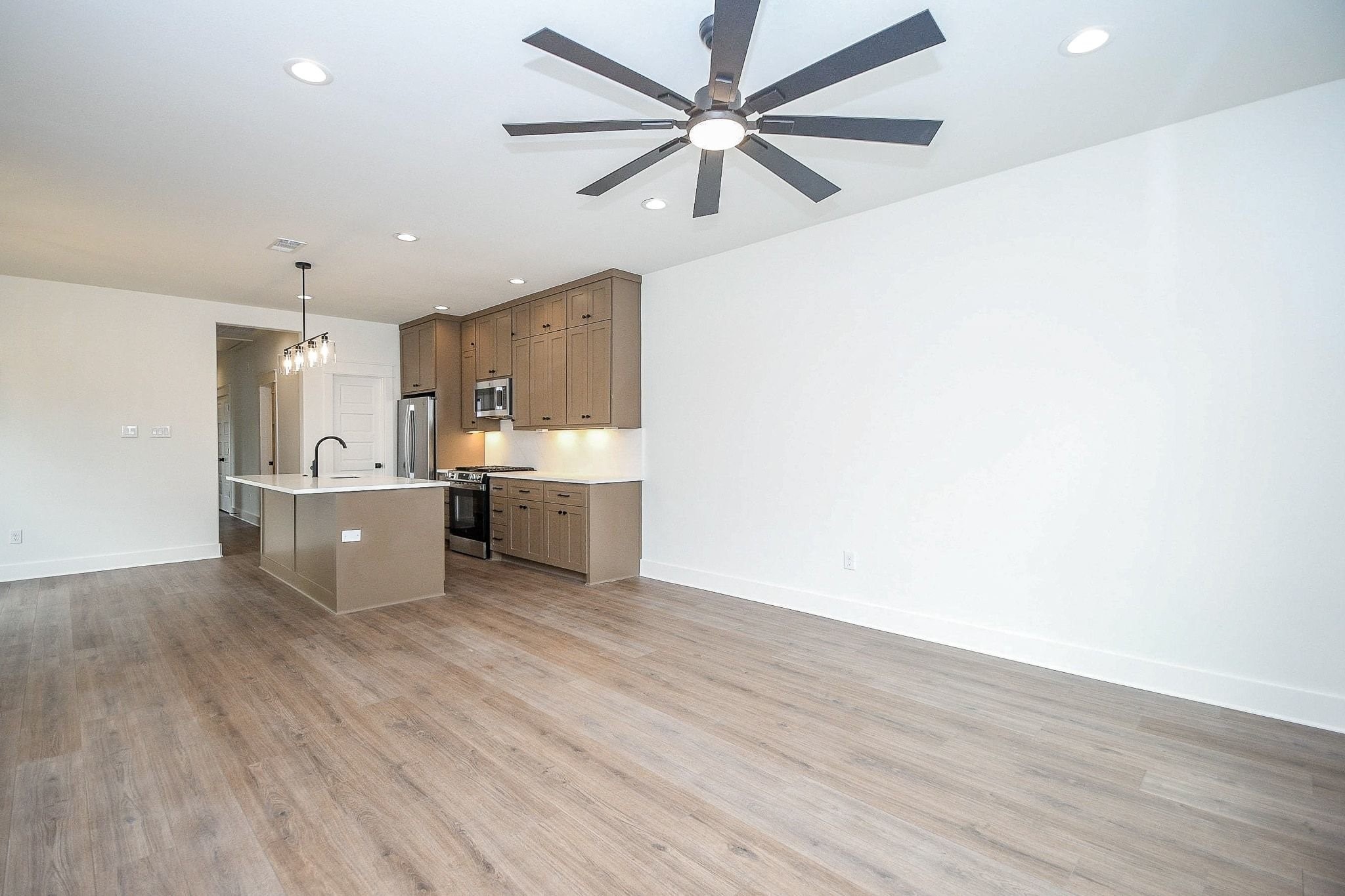 4101 Victoria, Unit A Dickinson, TX 77539 - Photo 8 of 29
