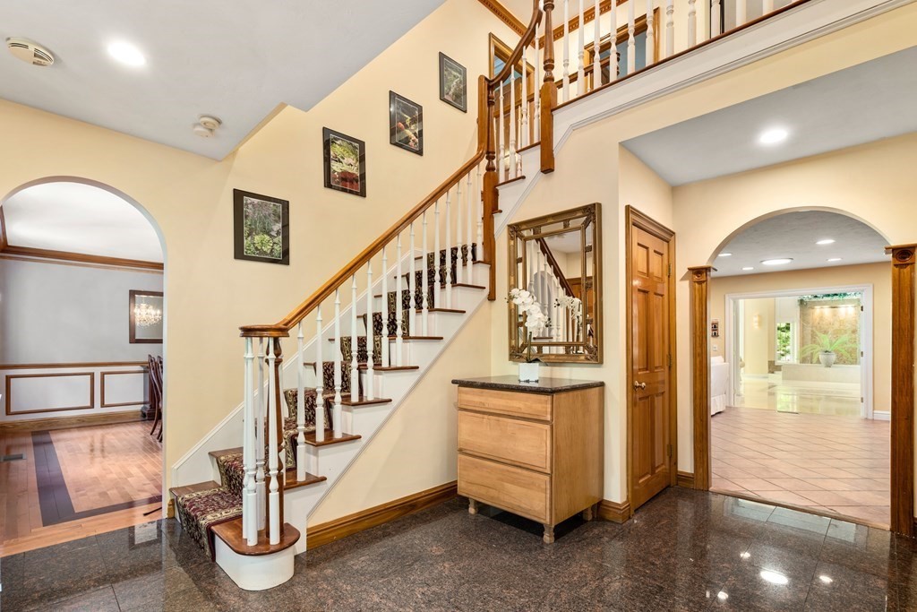 789 Boston Post Road Sudbury, MA 01776 - Photo 3 of 36 Gallery Image 3