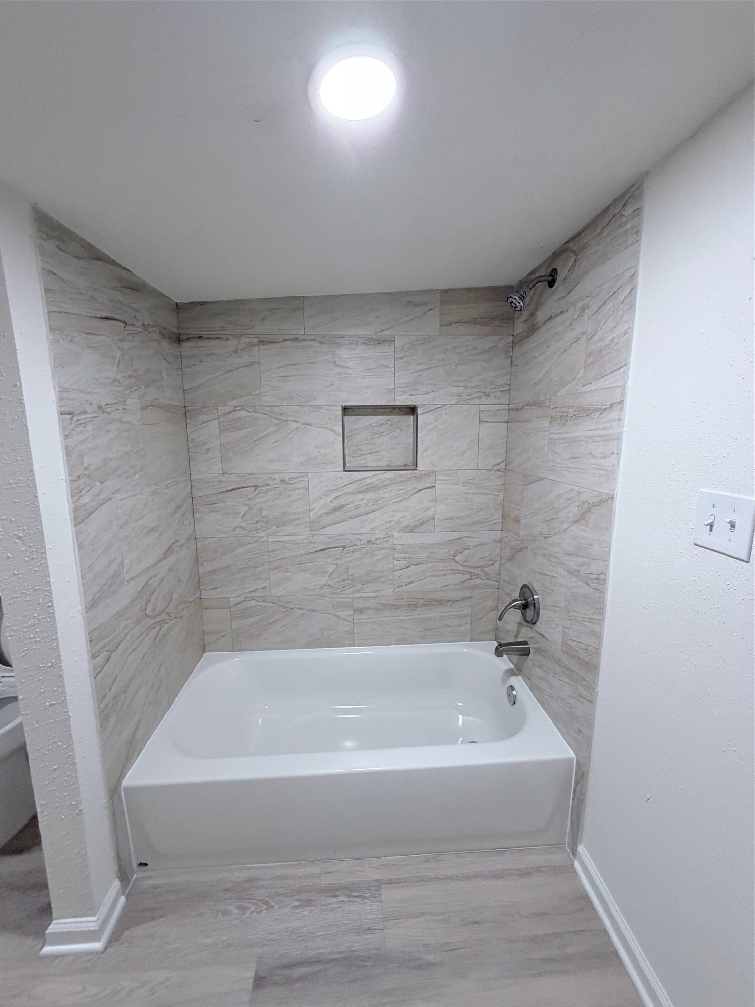 1112 3rd Street La Marque, TX 77568 - Photo 21 of 21 a bathroom with a bathtub
