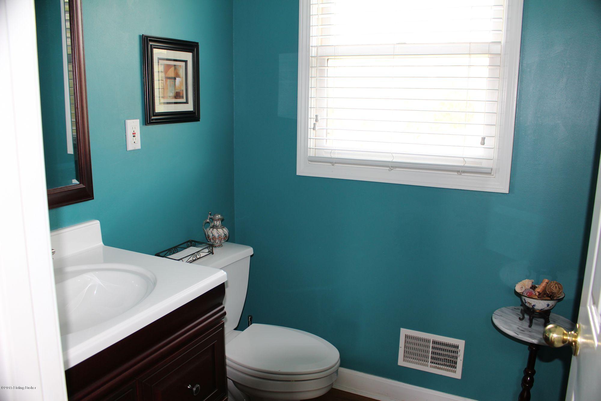 15601 Deer Run Road Louisville, KY 40299 - Photo 29 of 51 bath2