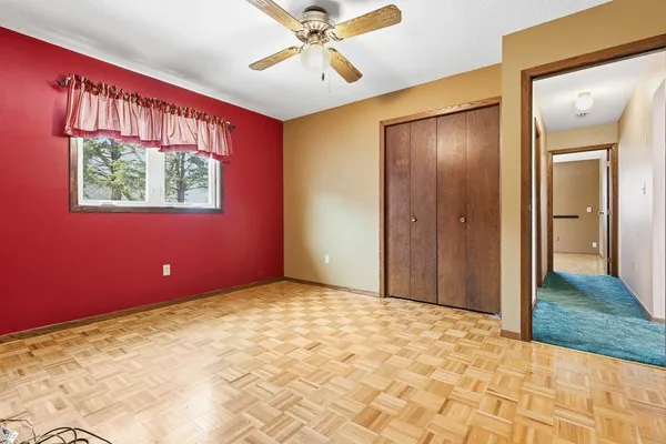 $650,000 | 2424 County Road 101, Hendricks, MN 56136