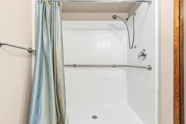 $650,000 | 2424 County Road 101, Hendricks, MN 56136