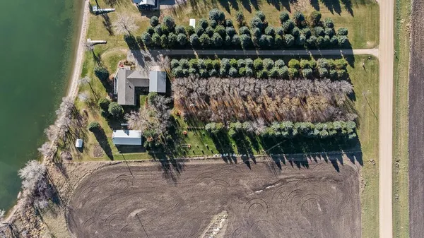 $650,000 | 2424 County Road 101, Hendricks, MN 56136