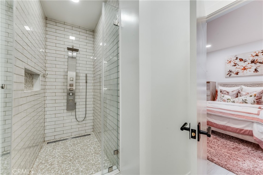 3890 Shadow Grove Road Pasadena, CA 91107 - Photo 36 of 63 a bathroom with a shower