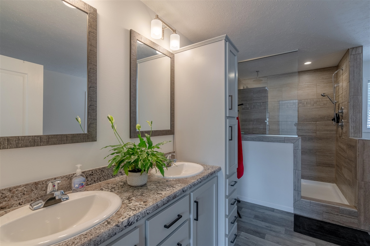 5979 South Walker Road Muskegon, MI 49442 - Photo 16 of 48 Gallery Image 16