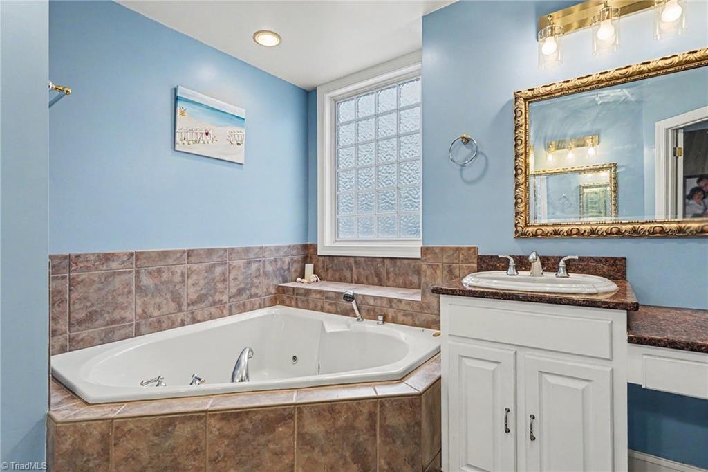 390 Beech Ridge Road Thomasville, NC 27360 - Photo 22 of 38 Gallery Image 22