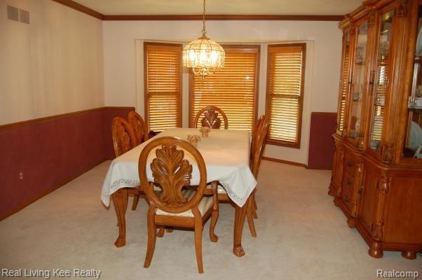 1763 Jason Circle Rochester, MI 48306 - Photo 4 of 21 Dining Room