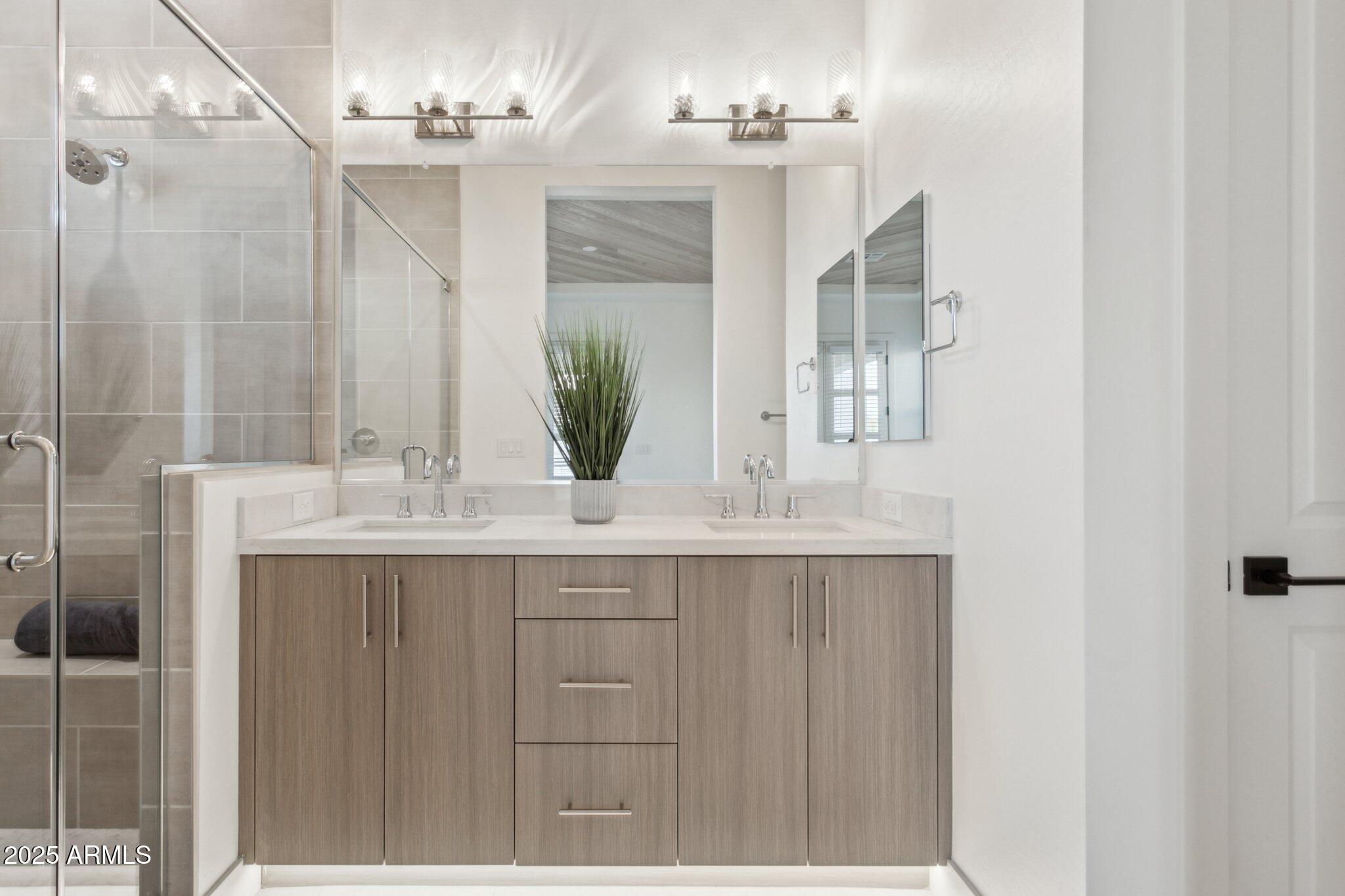 1 Easy Street, Unit 5 Carefree, AZ 85377 - Photo 15 of 49 Plan 3 - Main Floor Primary Bath