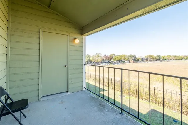 $1,025 | 8383 La Prada Drive, Dallas, TX 75228