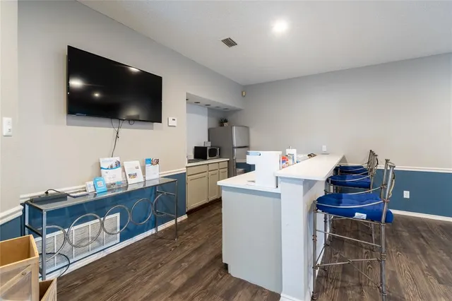 $1,025 | 8383 La Prada Drive, Dallas, TX 75228