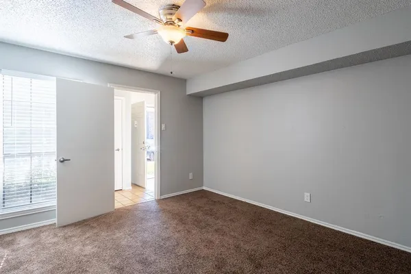 $1,025 | 8383 La Prada Drive, Dallas, TX 75228