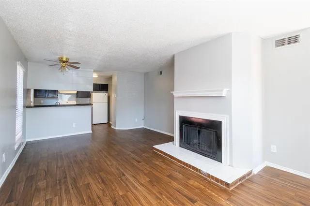 $1,025 | 8383 La Prada Drive, Dallas, TX 75228