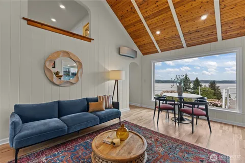 $799,000 | 8450 East Side Drive Northeast, Tacoma, WA 98422