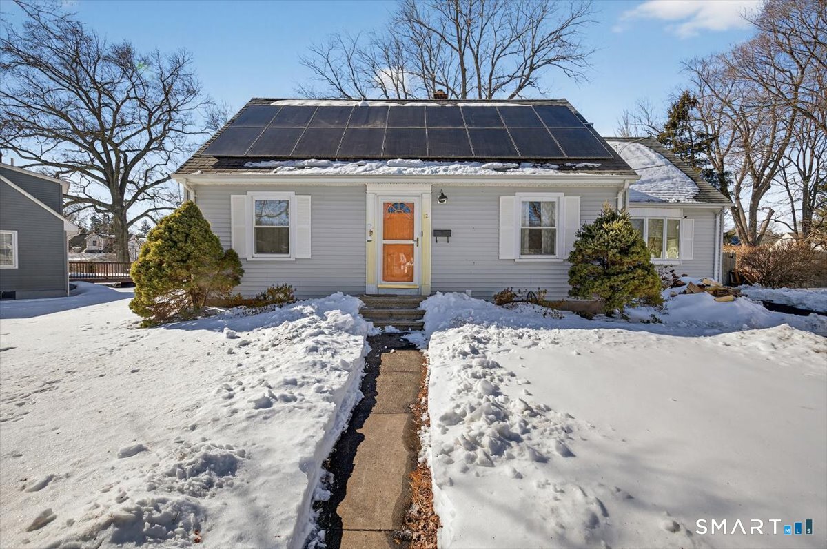 12 Pond Road Hamden, CT 06514 - Photo 1 of 35