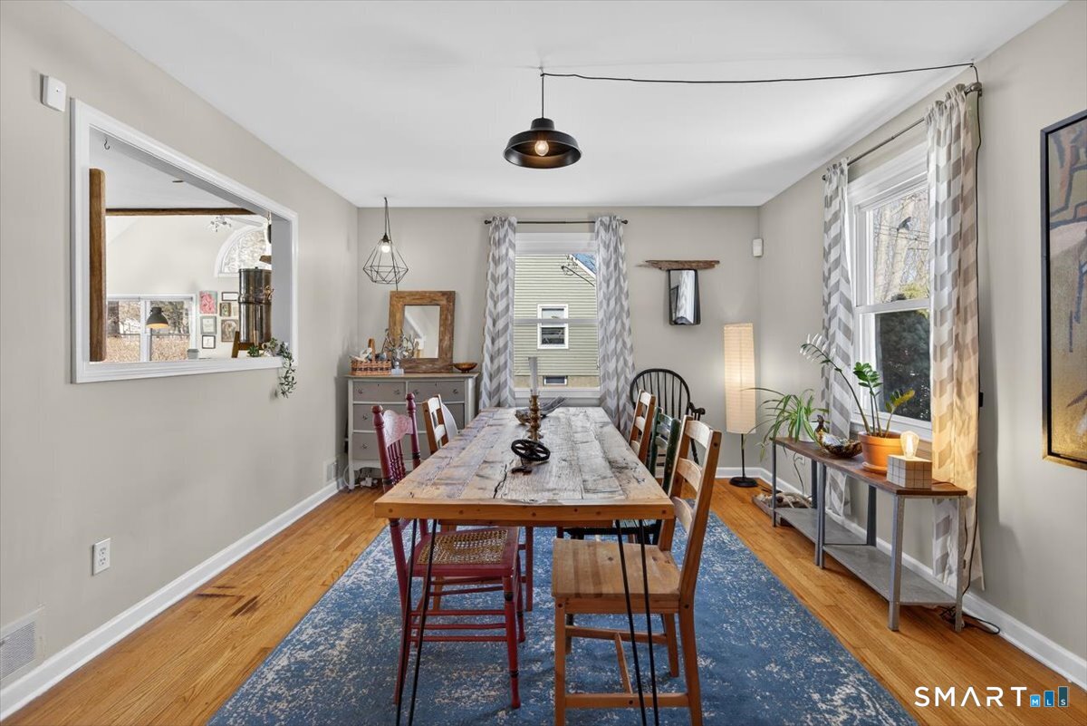 12 Pond Road Hamden, CT 06514 - Photo 19 of 35