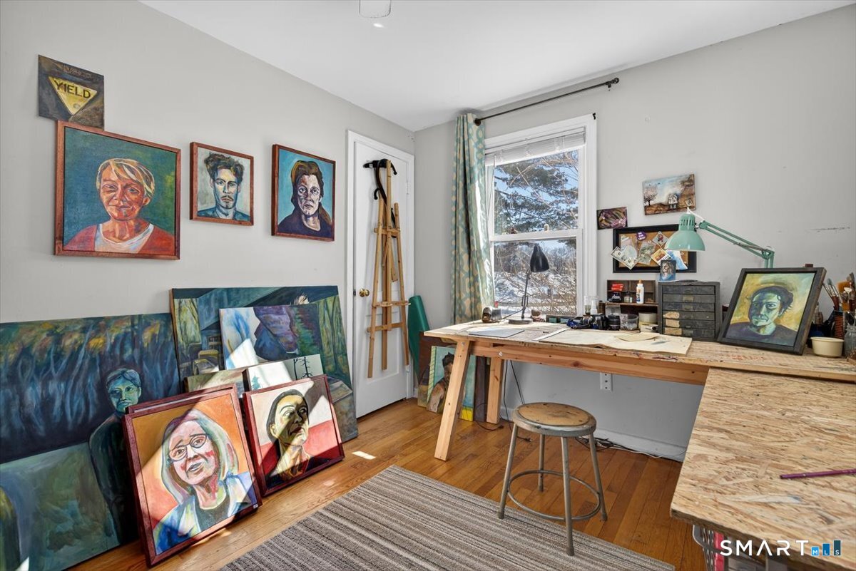 12 Pond Road Hamden, CT 06514 - Photo 25 of 35