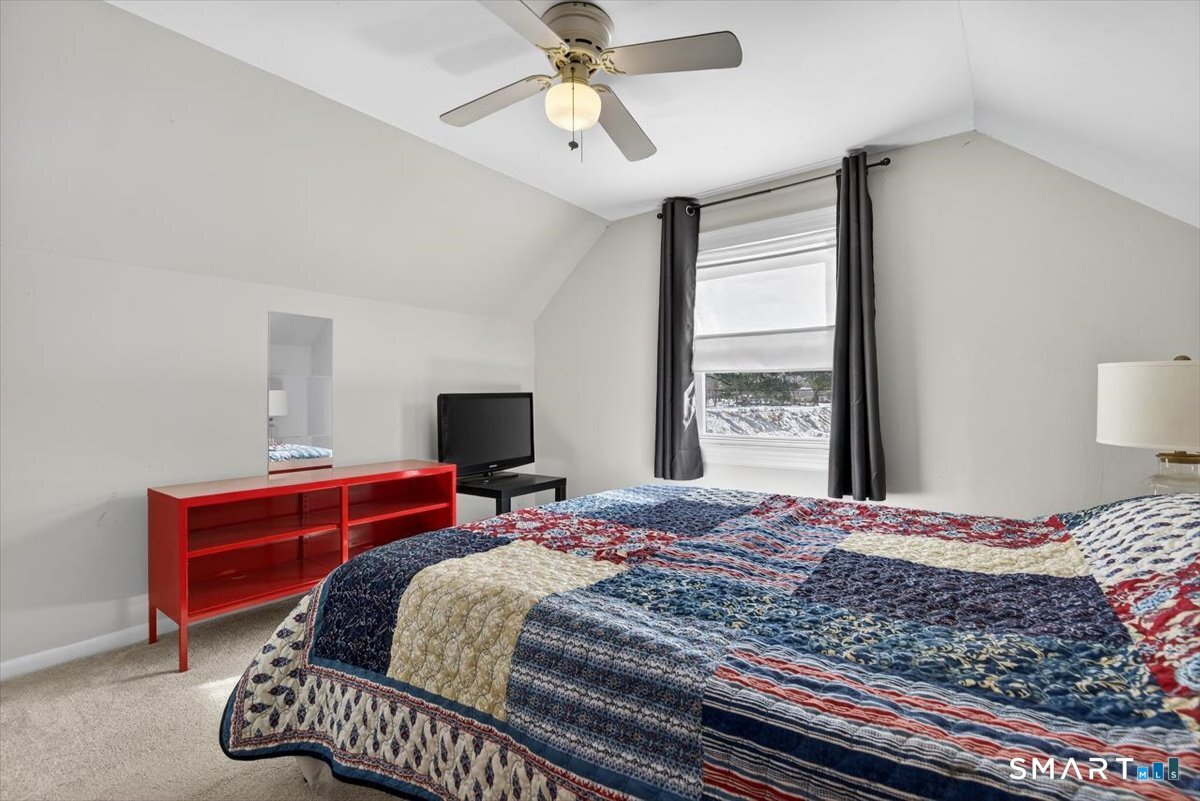 12 Pond Road Hamden, CT 06514 - Photo 29 of 35