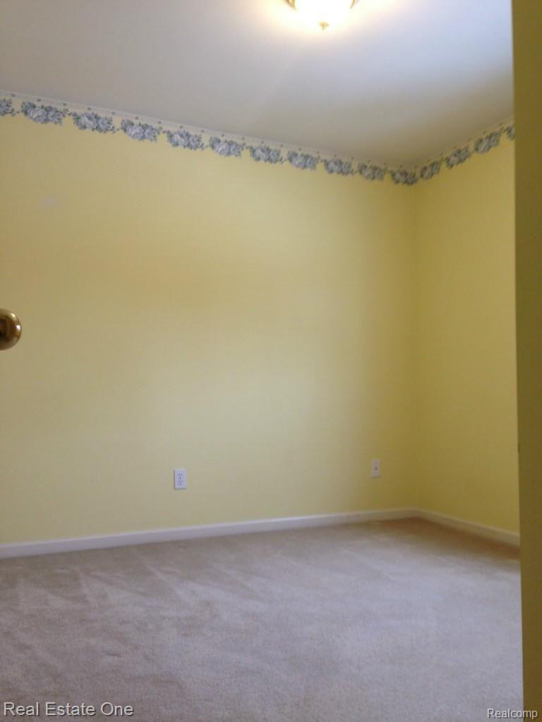 3601 Normandy Drive Rochester, MI 48306 - Photo 18 of 26 BEDROOM 1