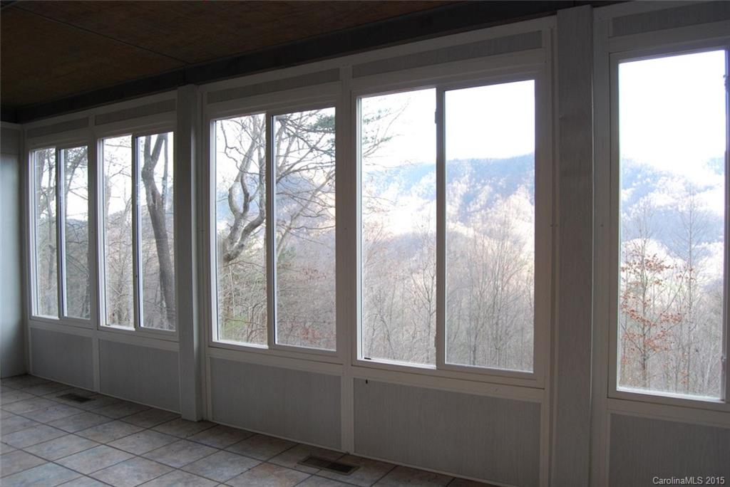 600 Piney Gate Road Saluda, NC 28773 - Photo 8 of 12 Gallery Image 8