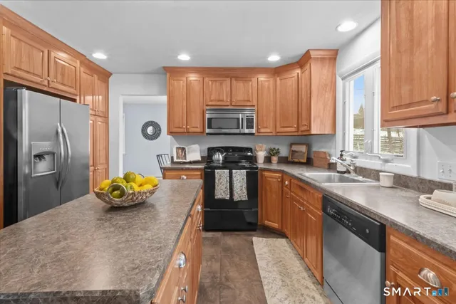 $399,000 | 9 Seymour Road, East Granby, CT 06026