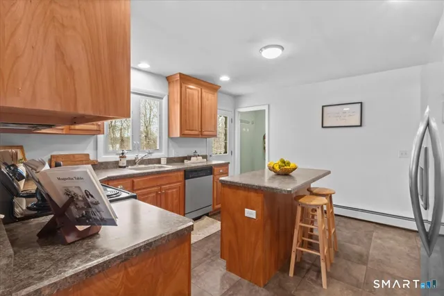 $399,000 | 9 Seymour Road, East Granby, CT 06026