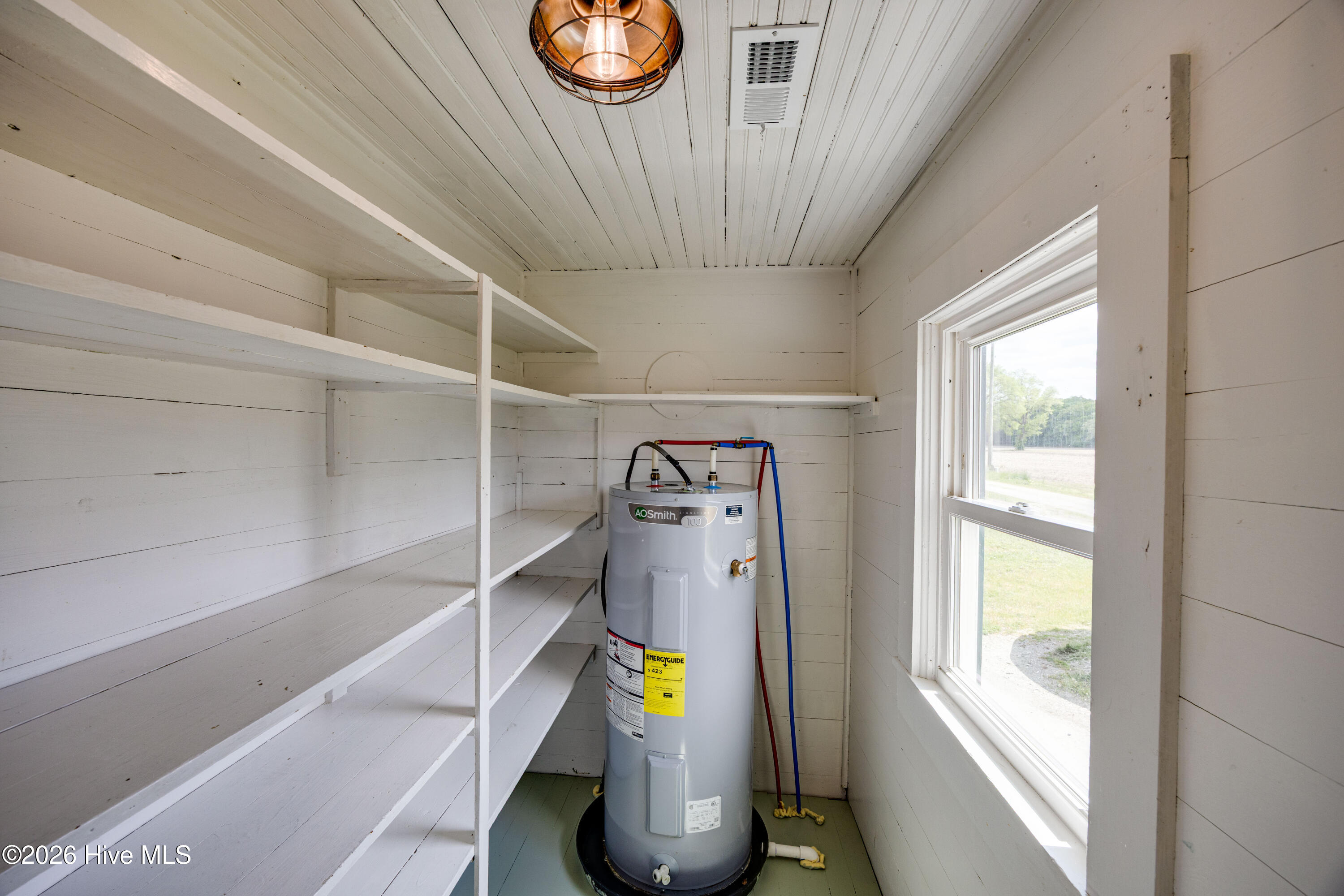 258 Main Street Pinetown, NC 27865 - Photo 21 of 39 PANTRY