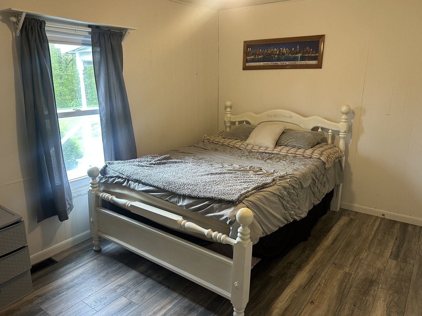 1 Bushwack Road Golconda, IL 62938 - Photo 23 of 38 a bedroom with a bed and a window