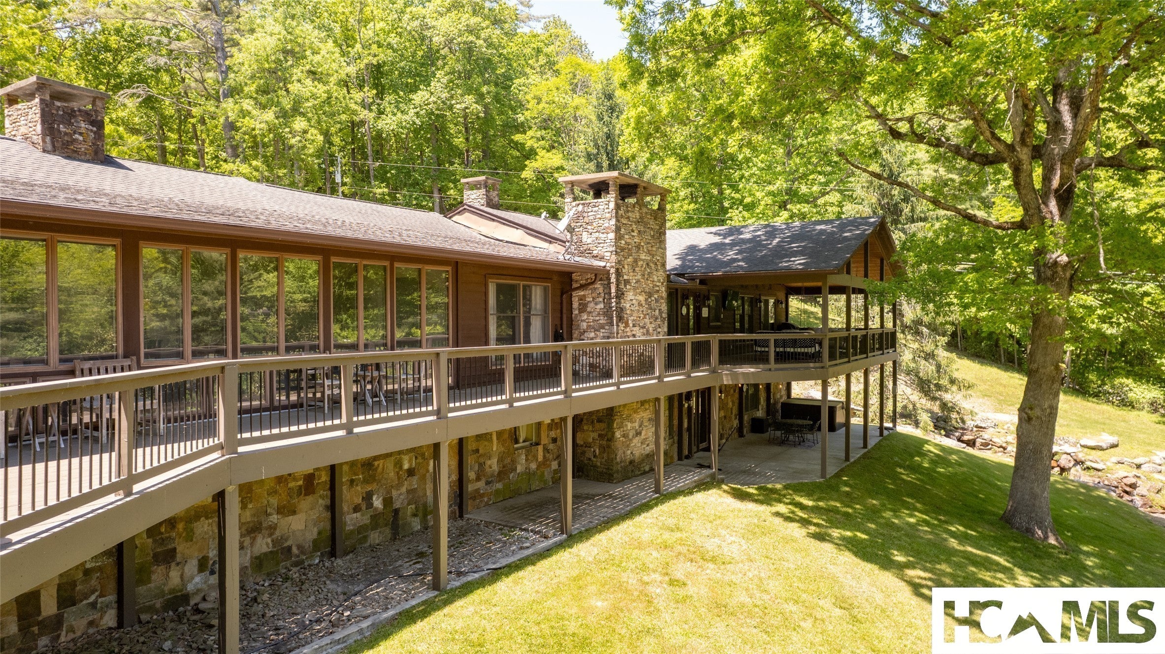 240 Round Hill Road Sapphire, NC 28774 - Photo 85 of 89 Gallery Image 85