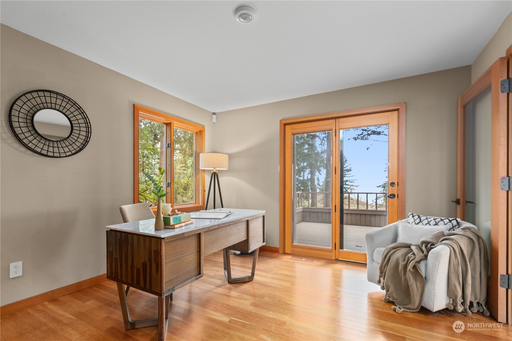 629 Fieldston Road Bellingham, WA 98225 - Photo 19 of 40 a bedroom with furniture and a window