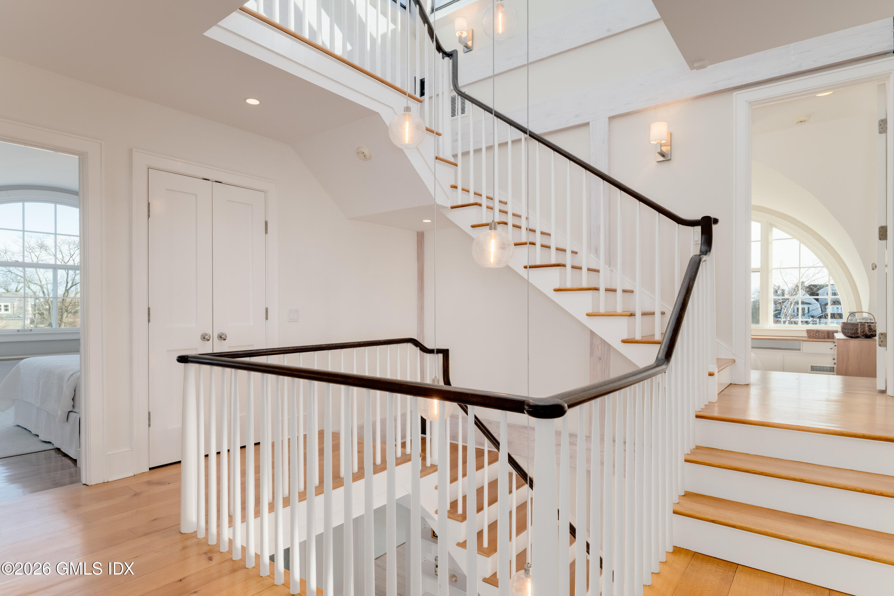 189 Shore Road Old Greenwich, CT 06870 - Photo 18 of 38 a view of entryway