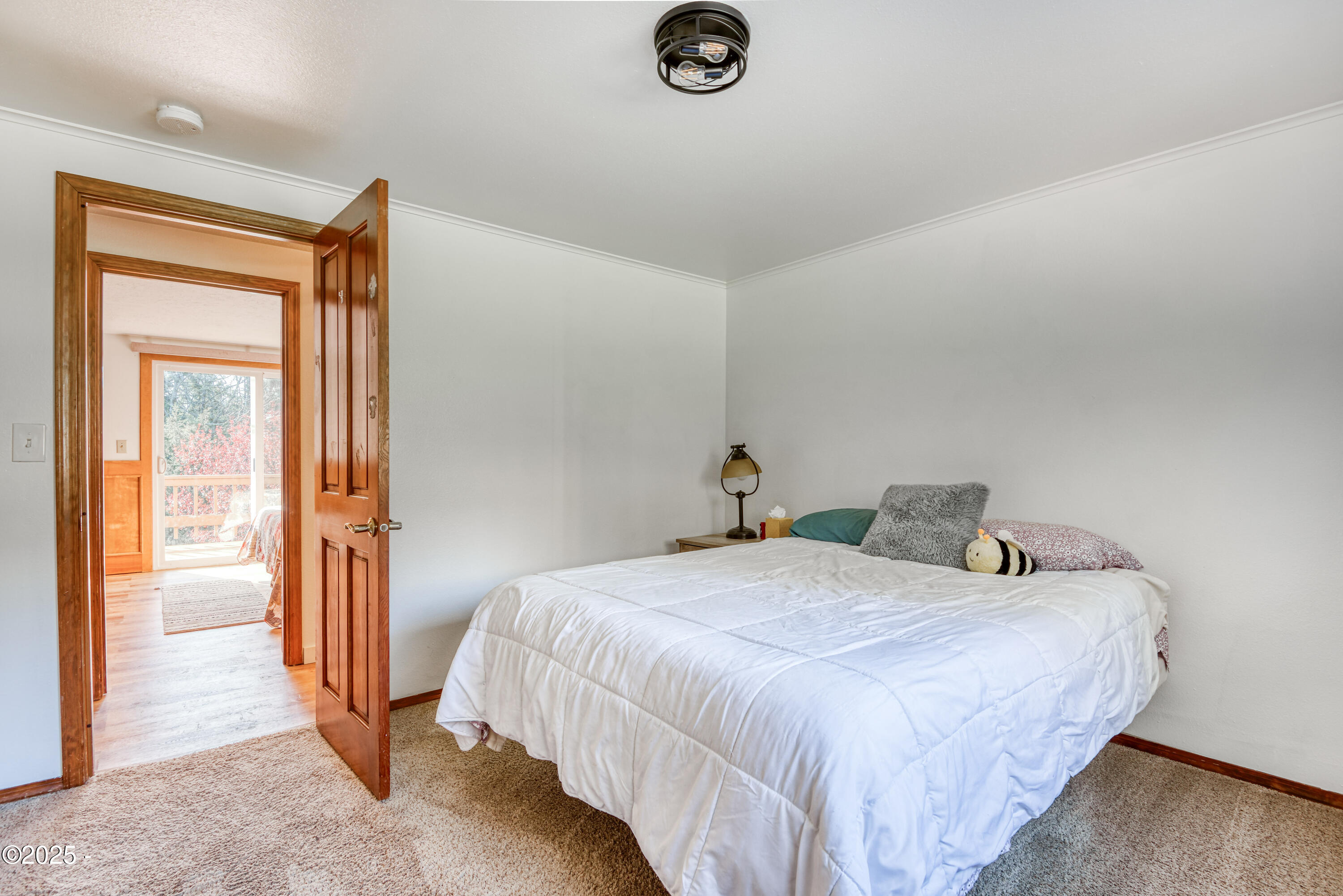 312 Southeast Davis Road Newport, OR 97365 - Photo 19 of 30 Bedroom 3